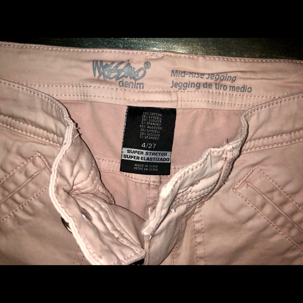 Jeans👖 - Picture 3 of 4